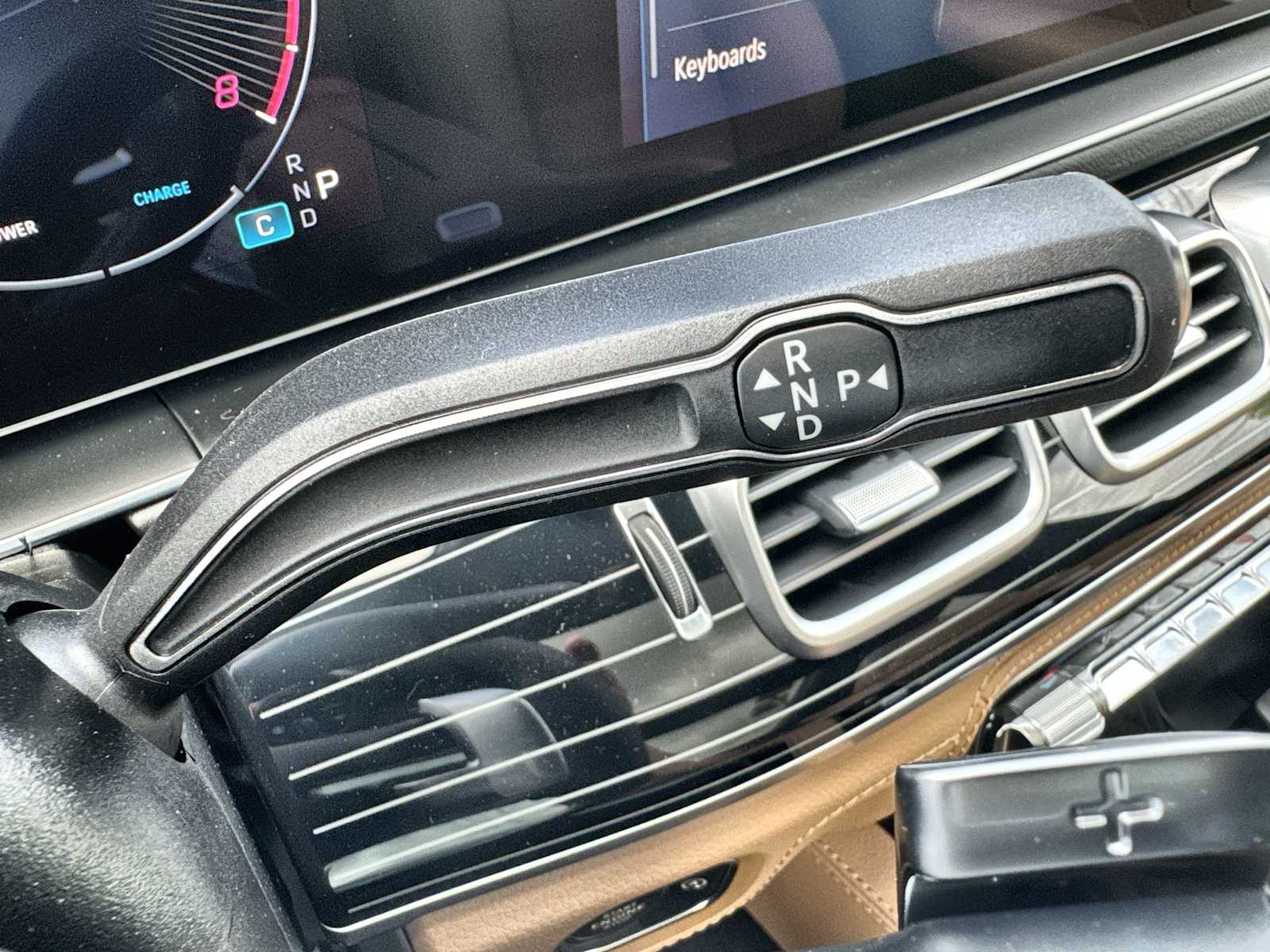 Thumbnail: 2026 Mercedes-Benz GLS - 23