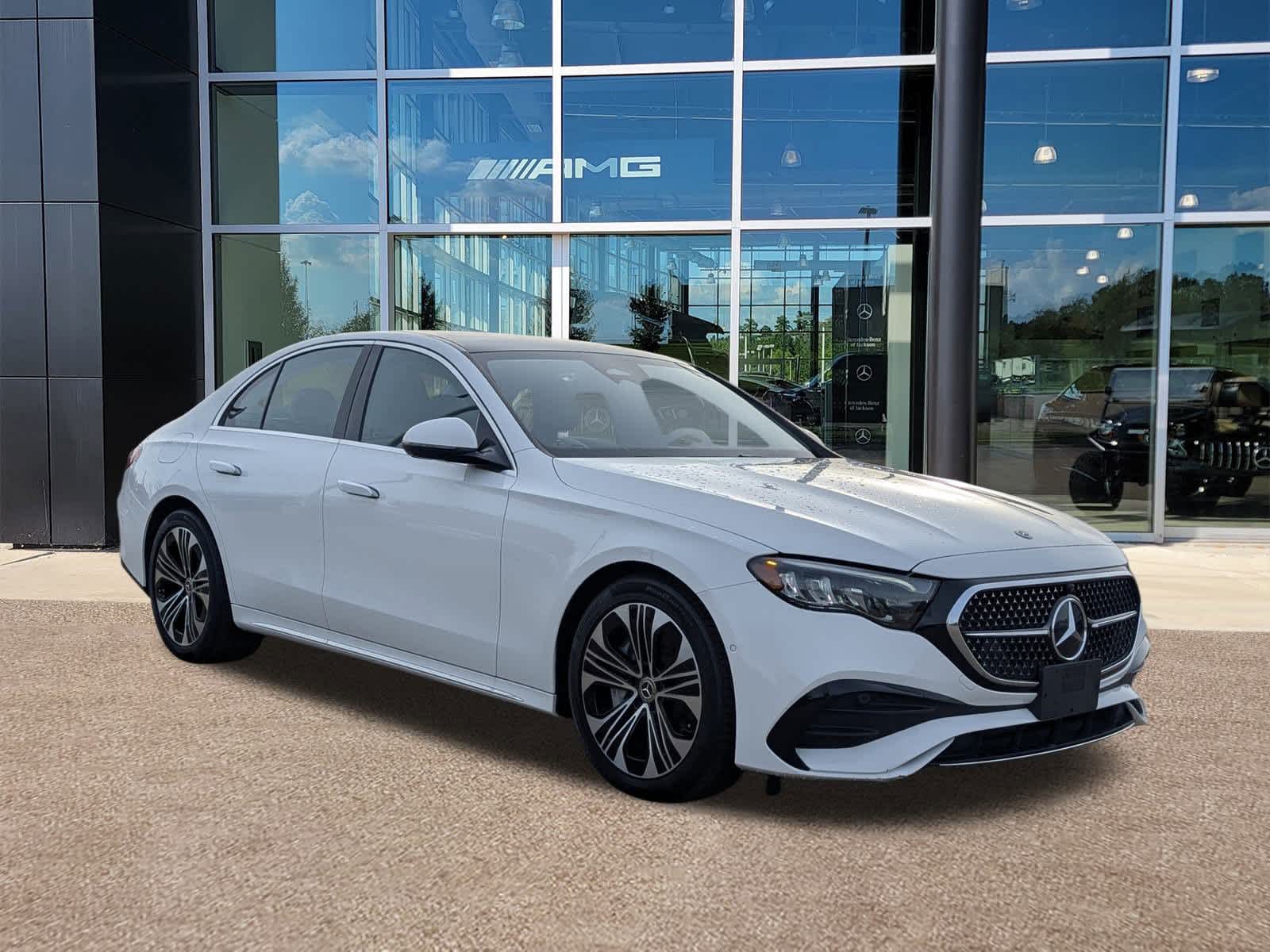 Thumbnail: 2025 Mercedes-Benz E-Class - 3