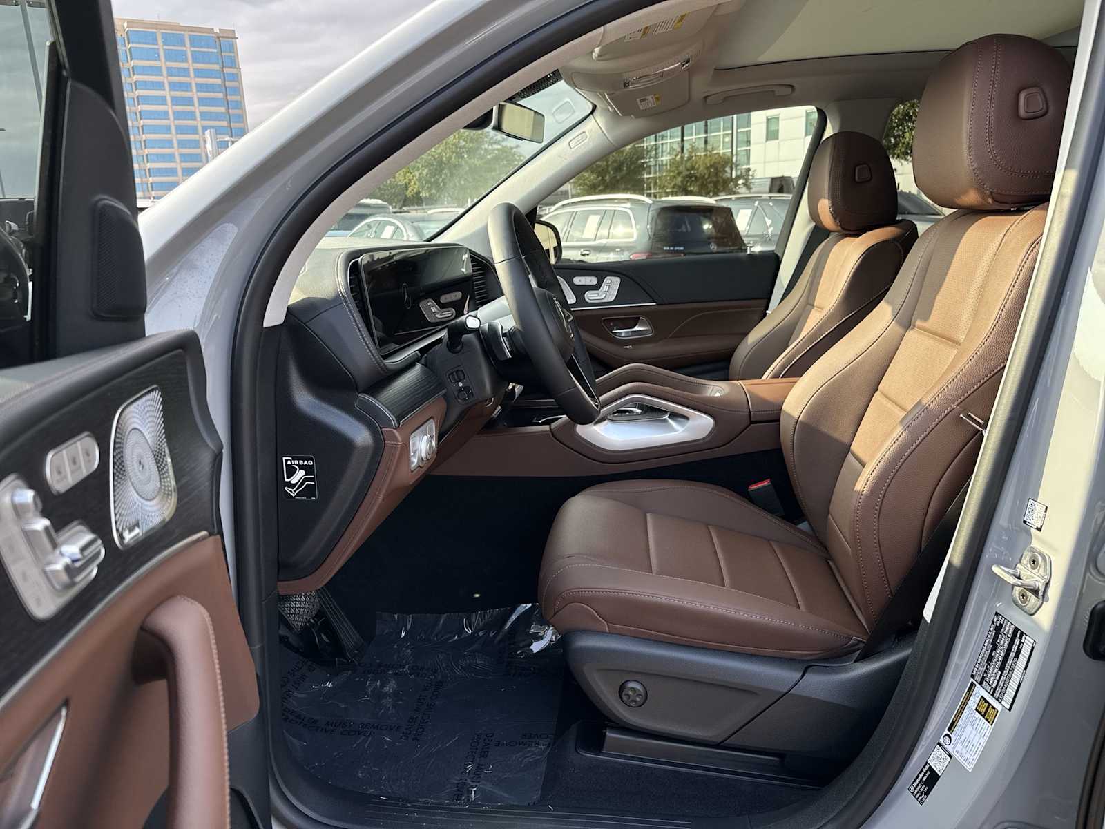 Thumbnail: 2026 Mercedes-Benz GLE - 2