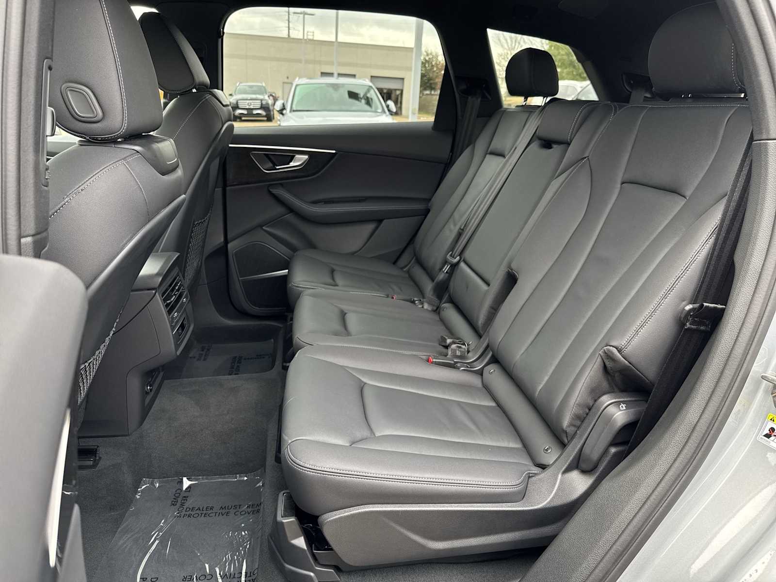 Thumbnail: 2025 Audi Q7 - 18