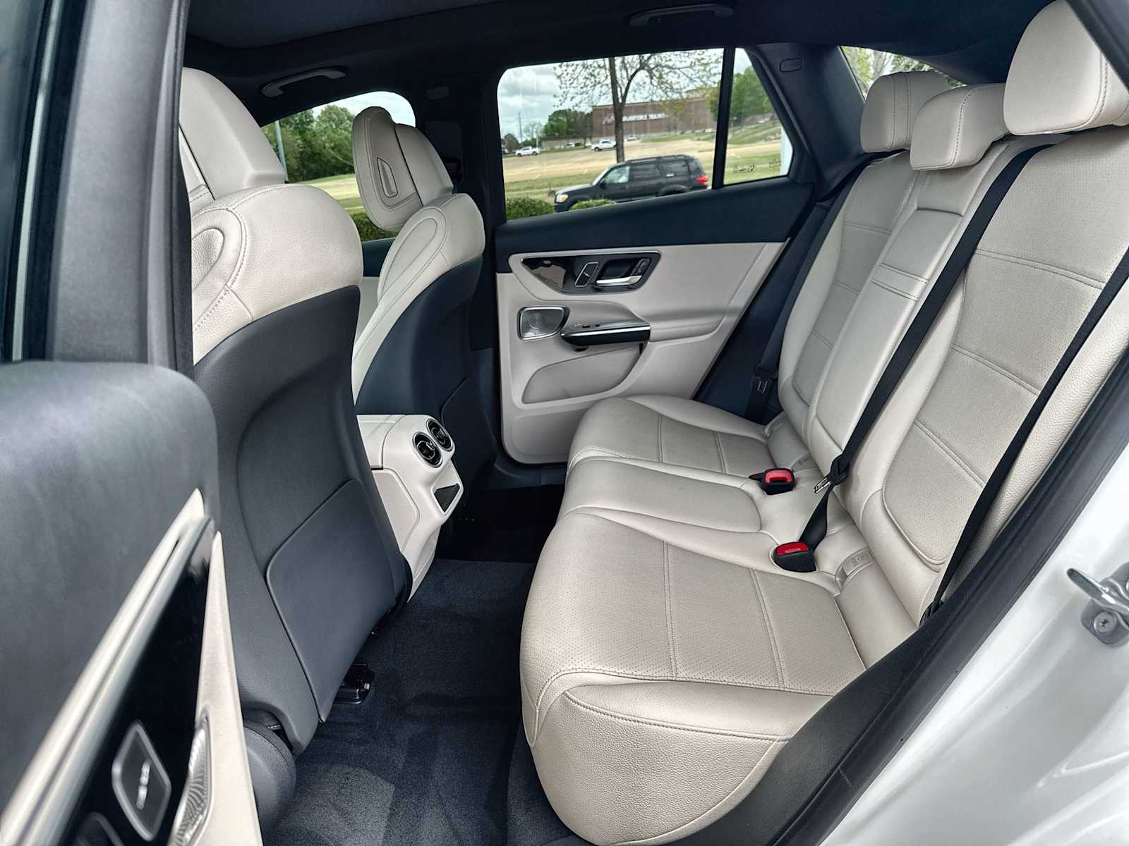 Thumbnail: 2026 Mercedes-Benz GLC - 4