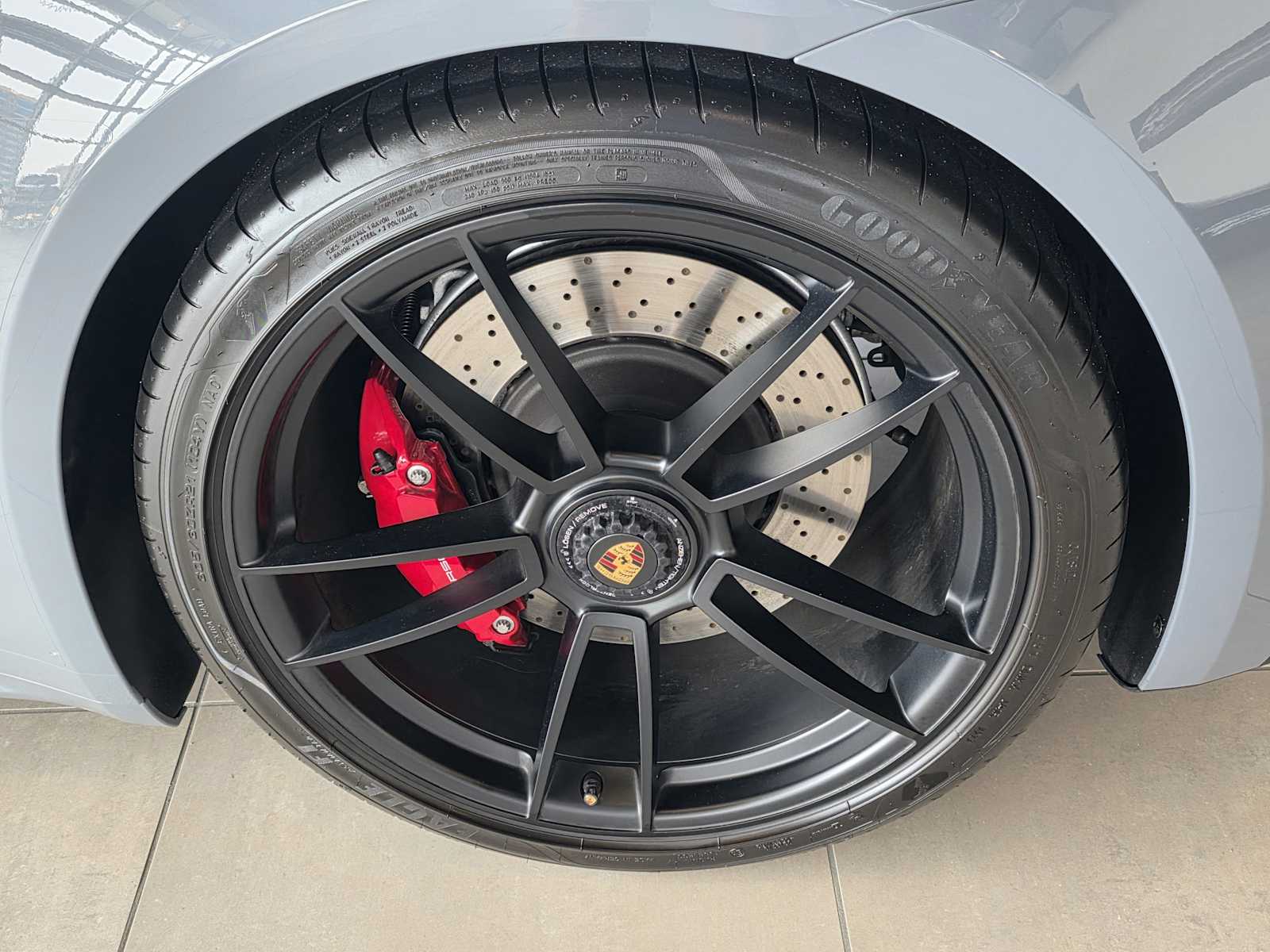 Thumbnail: 2023 Porsche 911 - 27