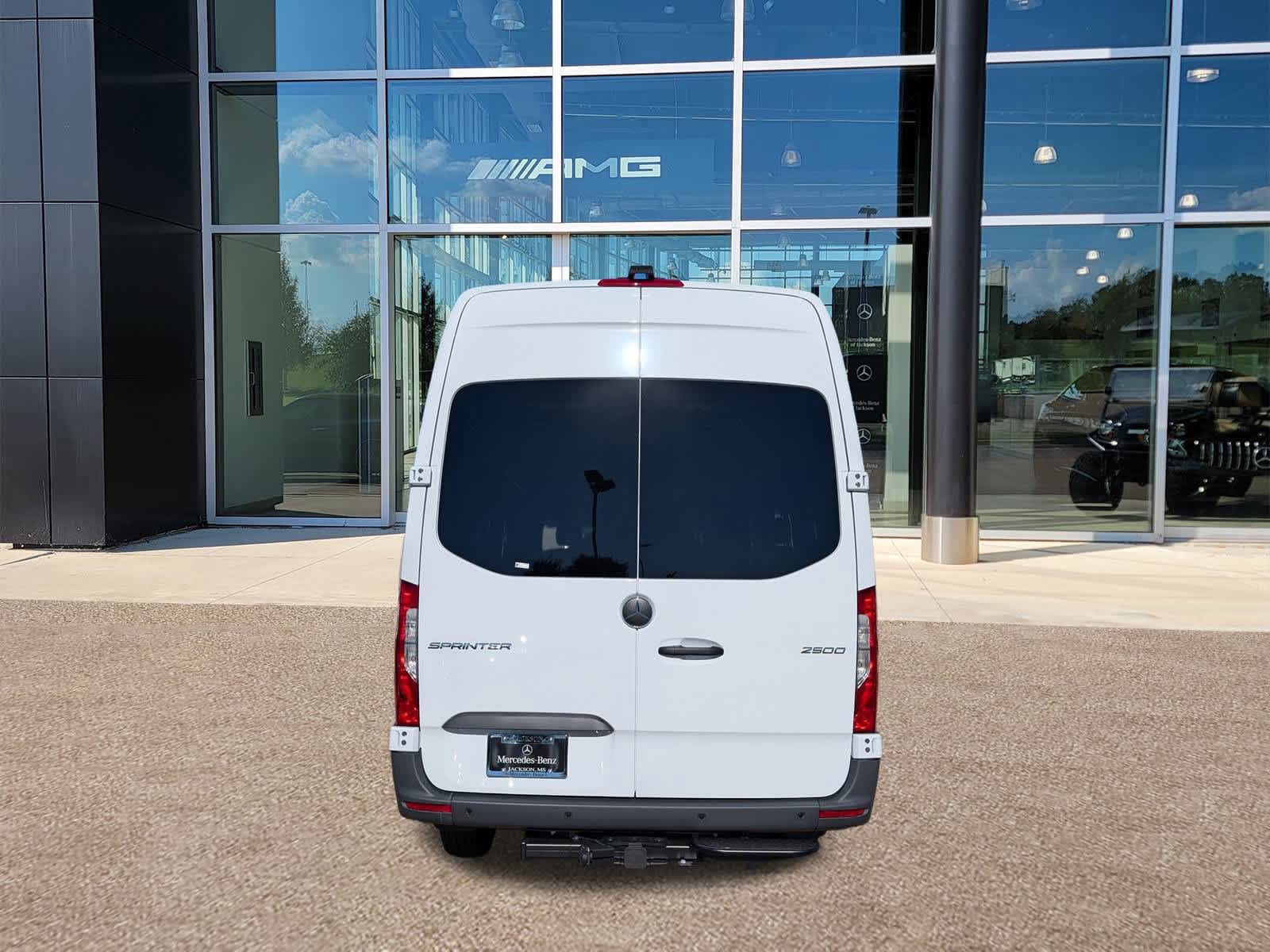 Thumbnail: 2026 Mercedes-Benz Sprinter - 5