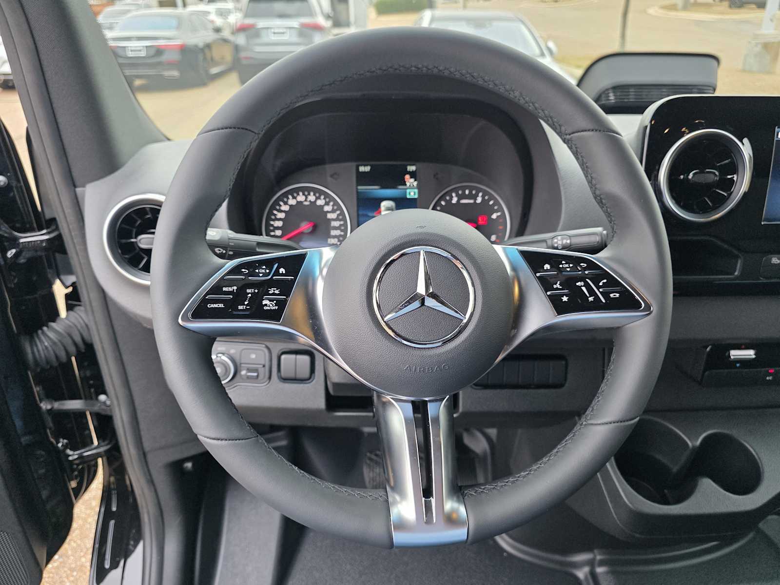 Thumbnail: 2026 Mercedes-Benz Sprinter - 22