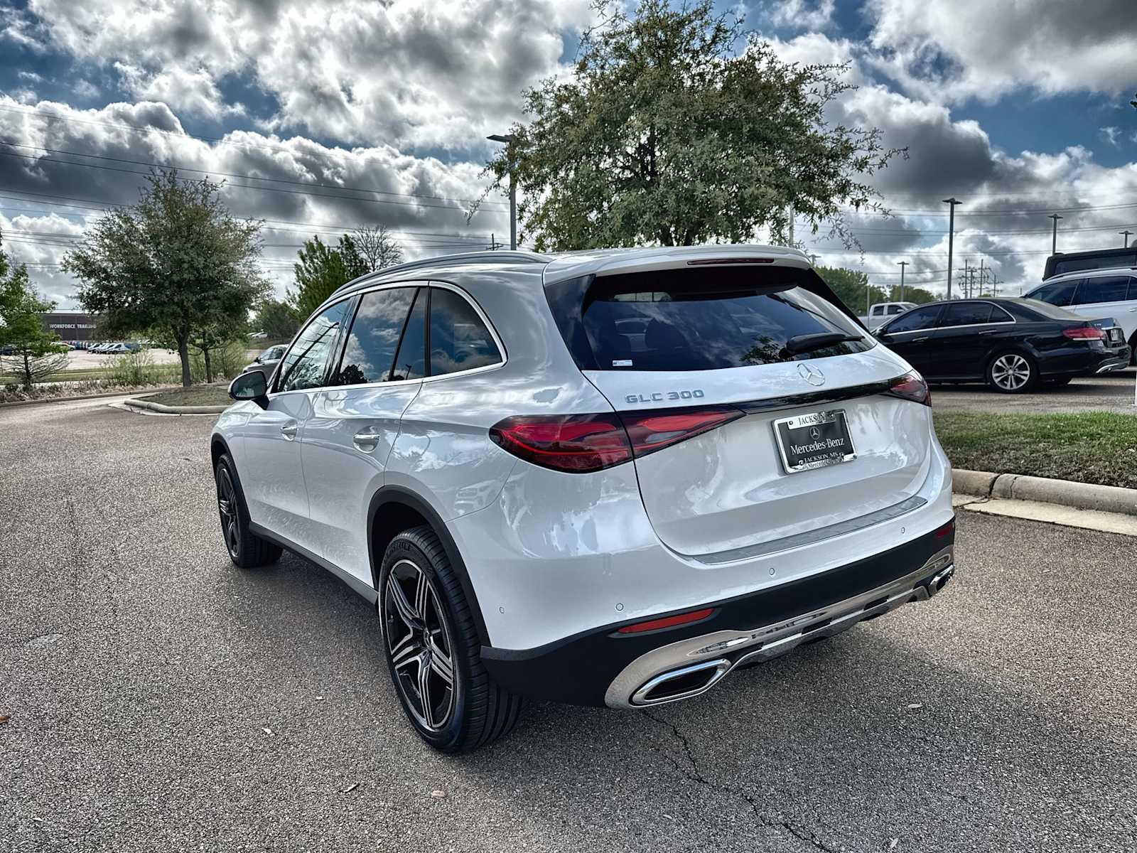 Thumbnail: 2026 Mercedes-Benz GLC - 6