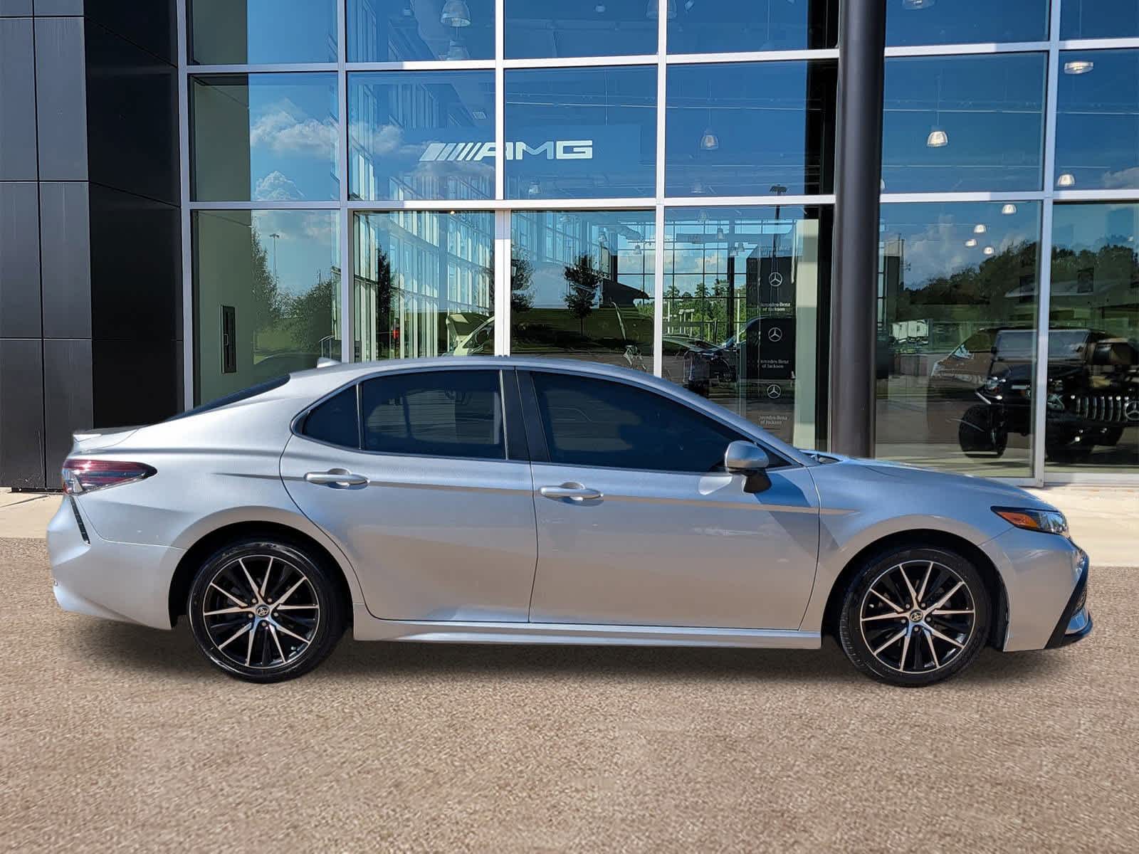 Thumbnail: 2023 Toyota Camry - 4