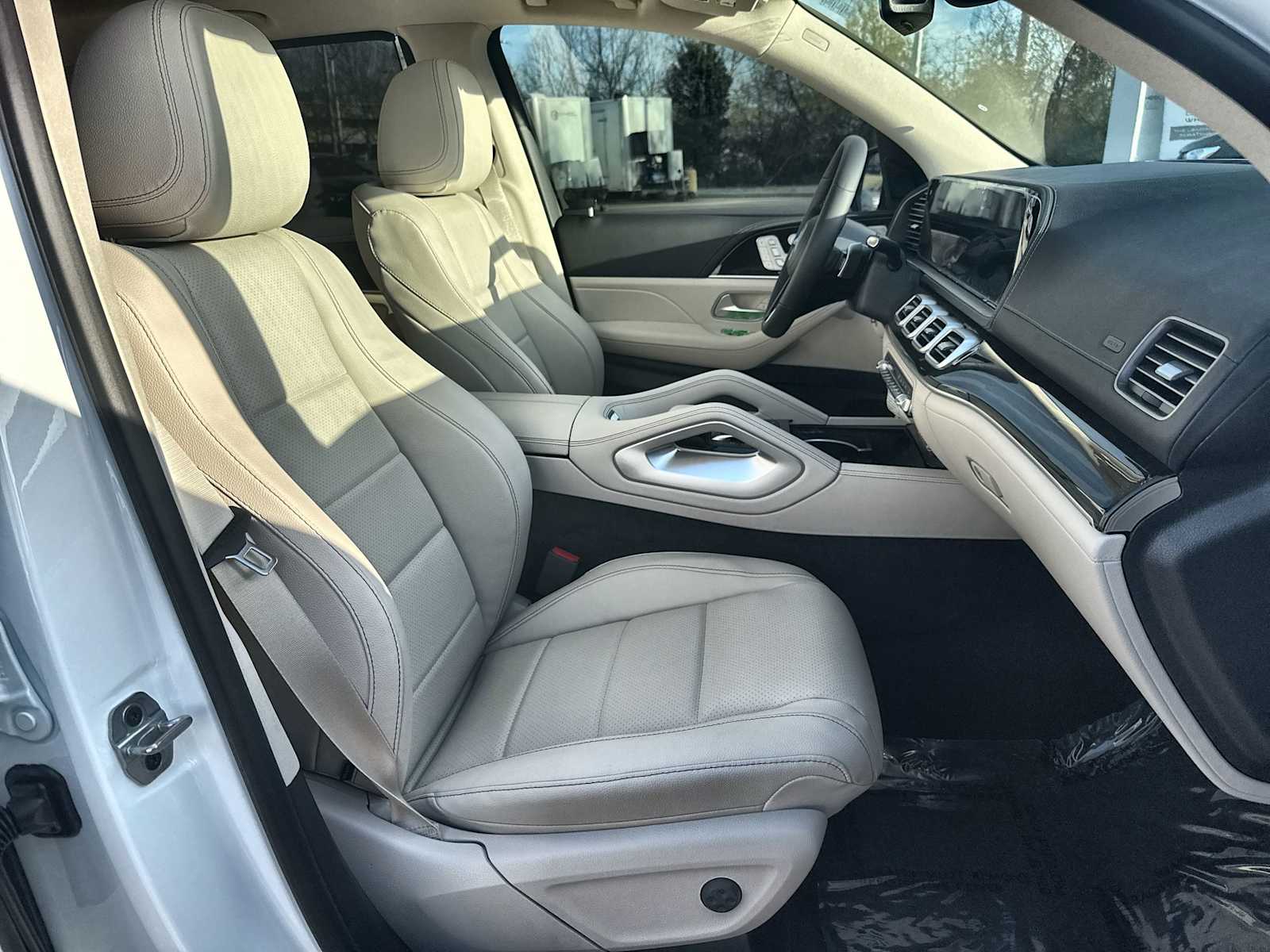 Thumbnail: 2026 Mercedes-Benz GLE - 9