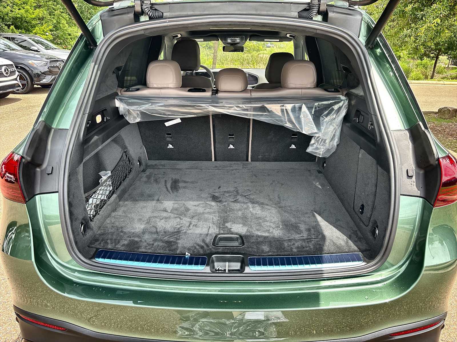 Thumbnail: 2026 Mercedes-Benz GL-Class - 17