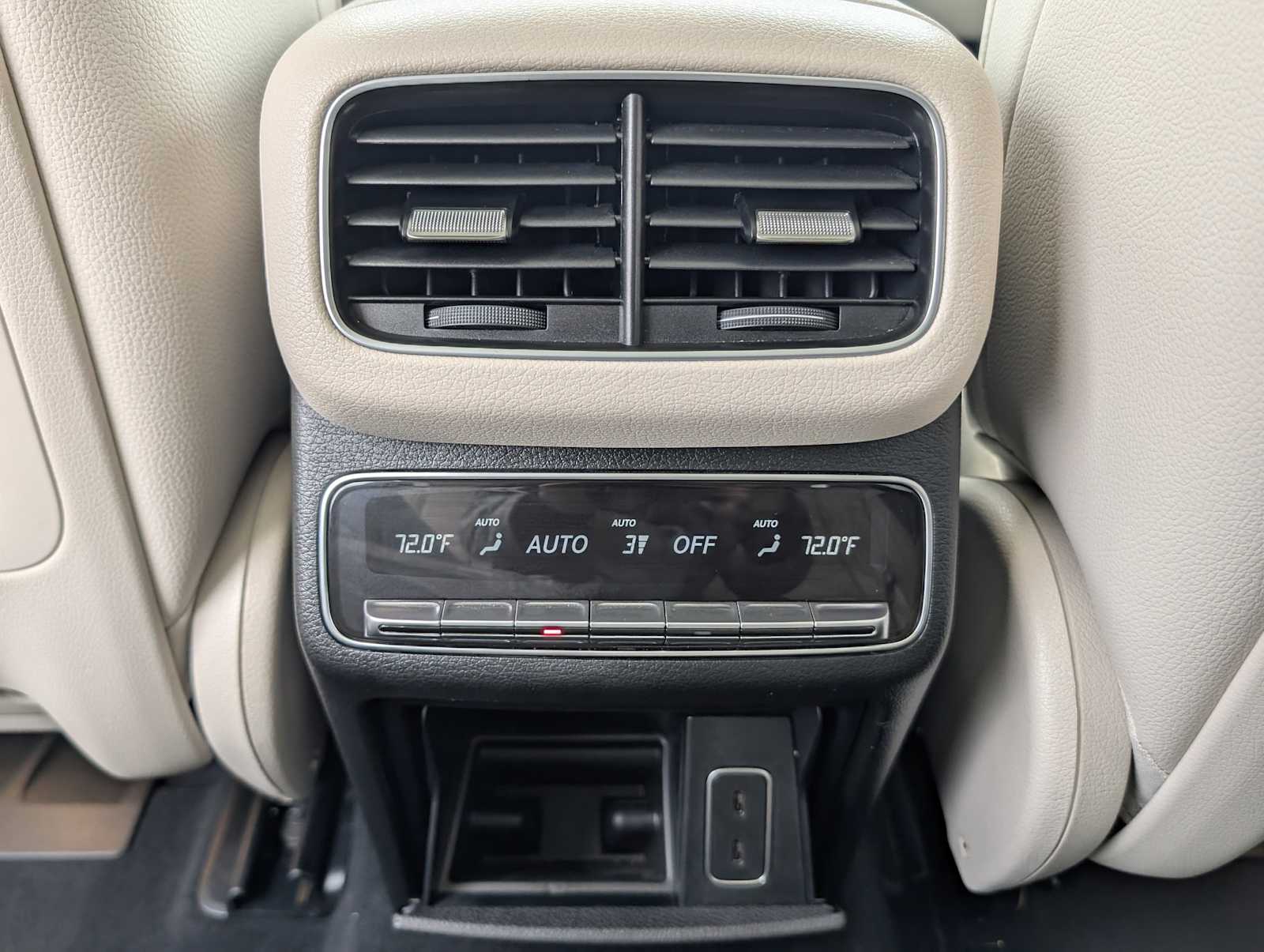 Thumbnail: 2023 Mercedes-Benz GLE - 24