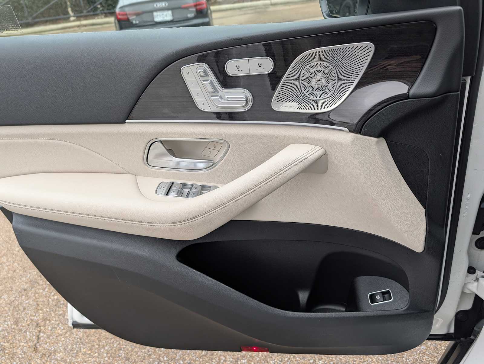 Thumbnail: 2023 Mercedes-Benz GLE - 20