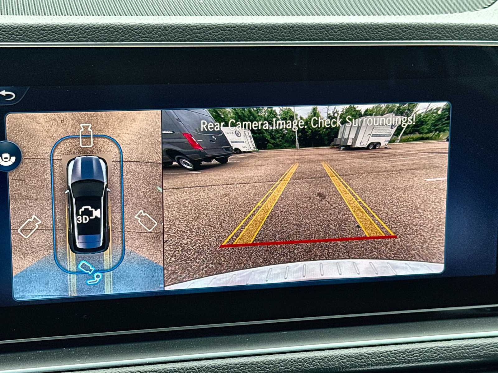 Thumbnail: 2026 Mercedes-Benz GLE - 27