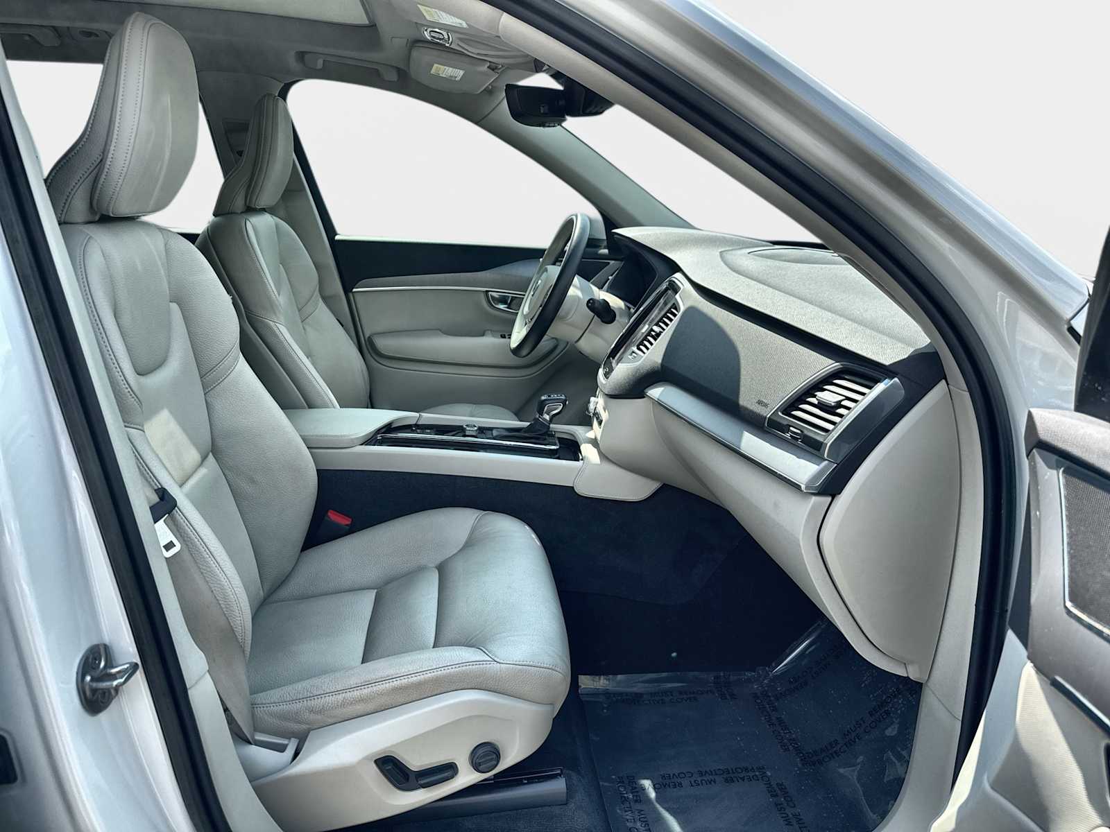 Thumbnail: 2022 Volvo XC90 - 12