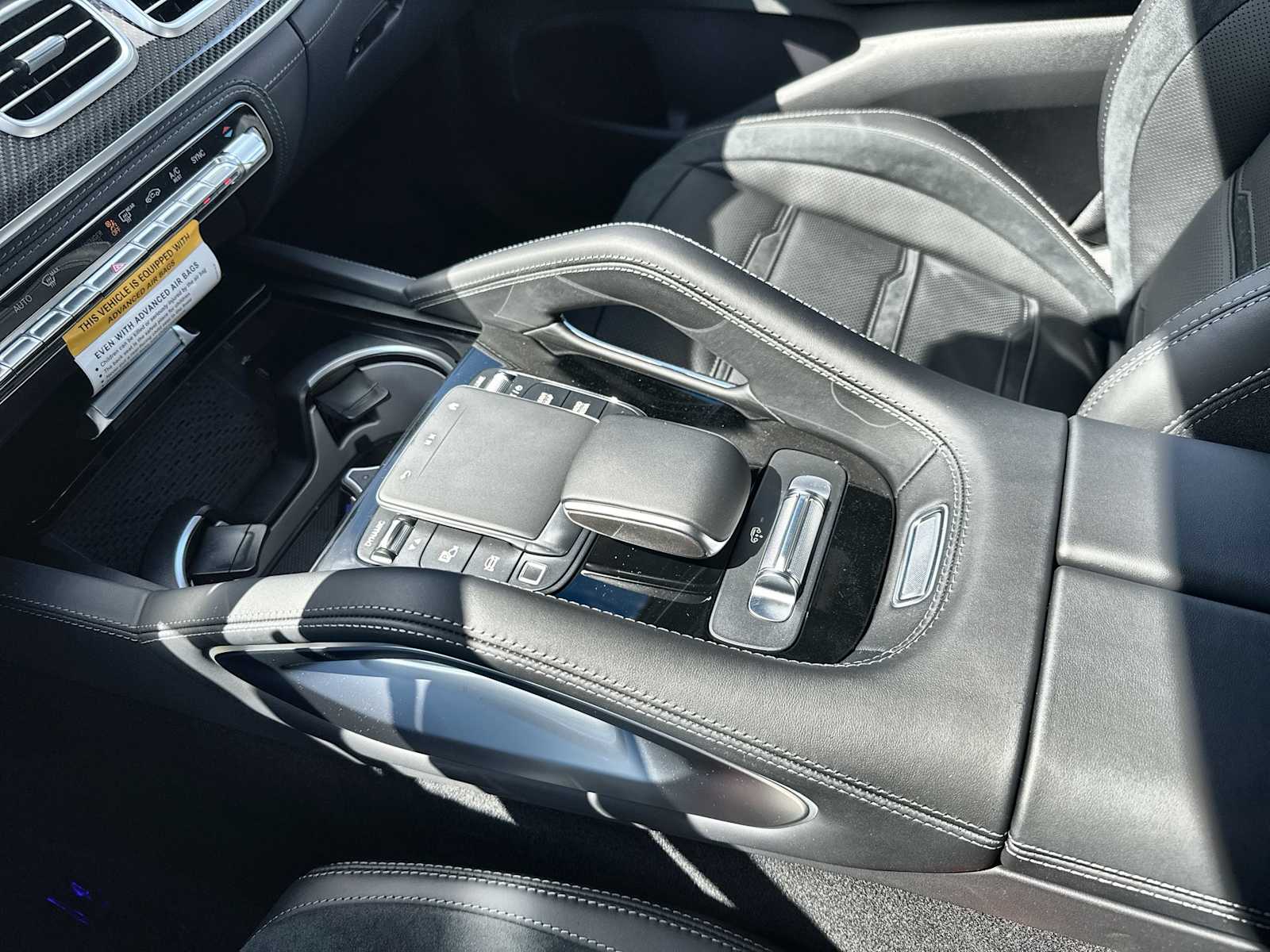 Thumbnail: 2026 Mercedes-Benz GLE - 22