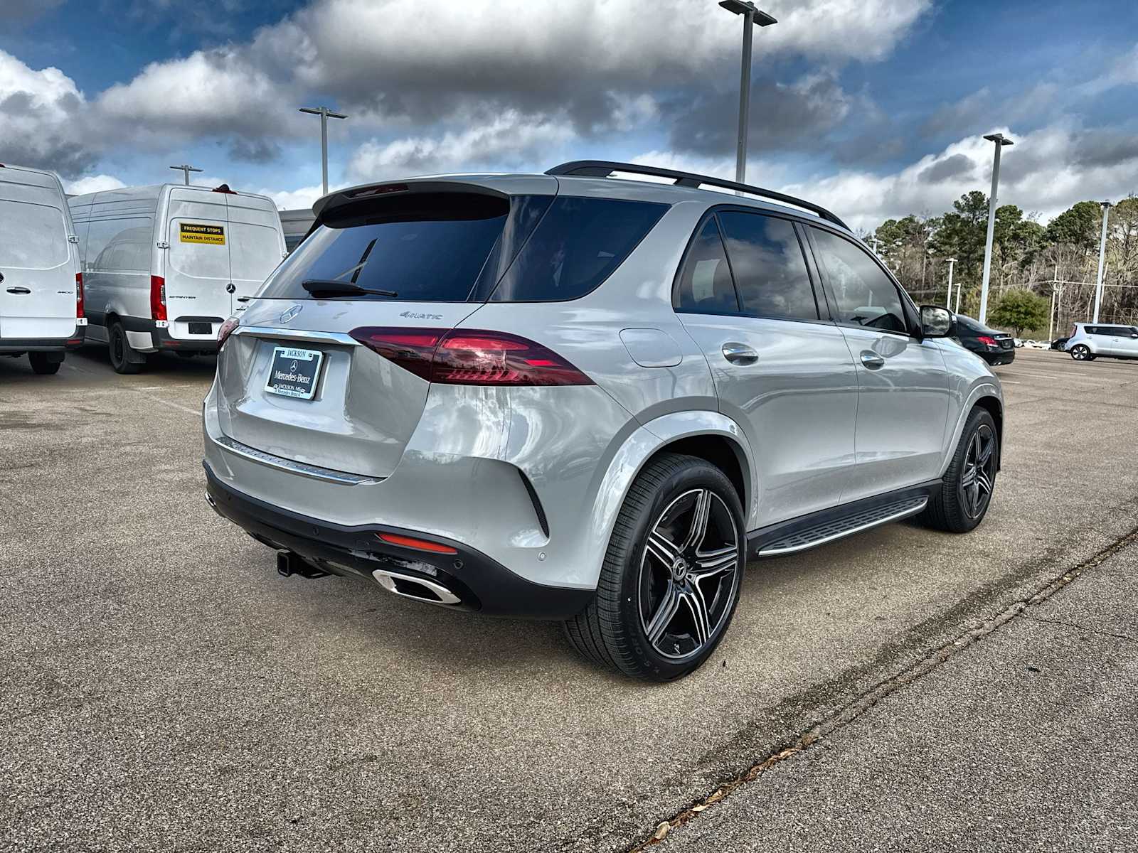 Thumbnail: 2026 Mercedes-Benz GLE - 7