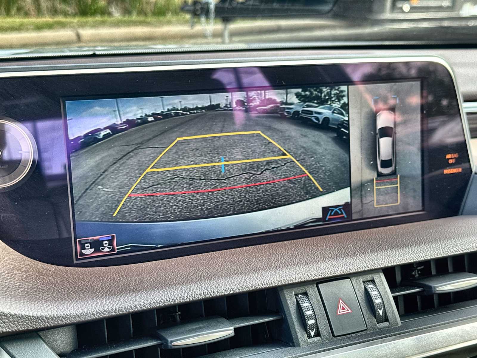 Thumbnail: 2021 Lexus ES - 27