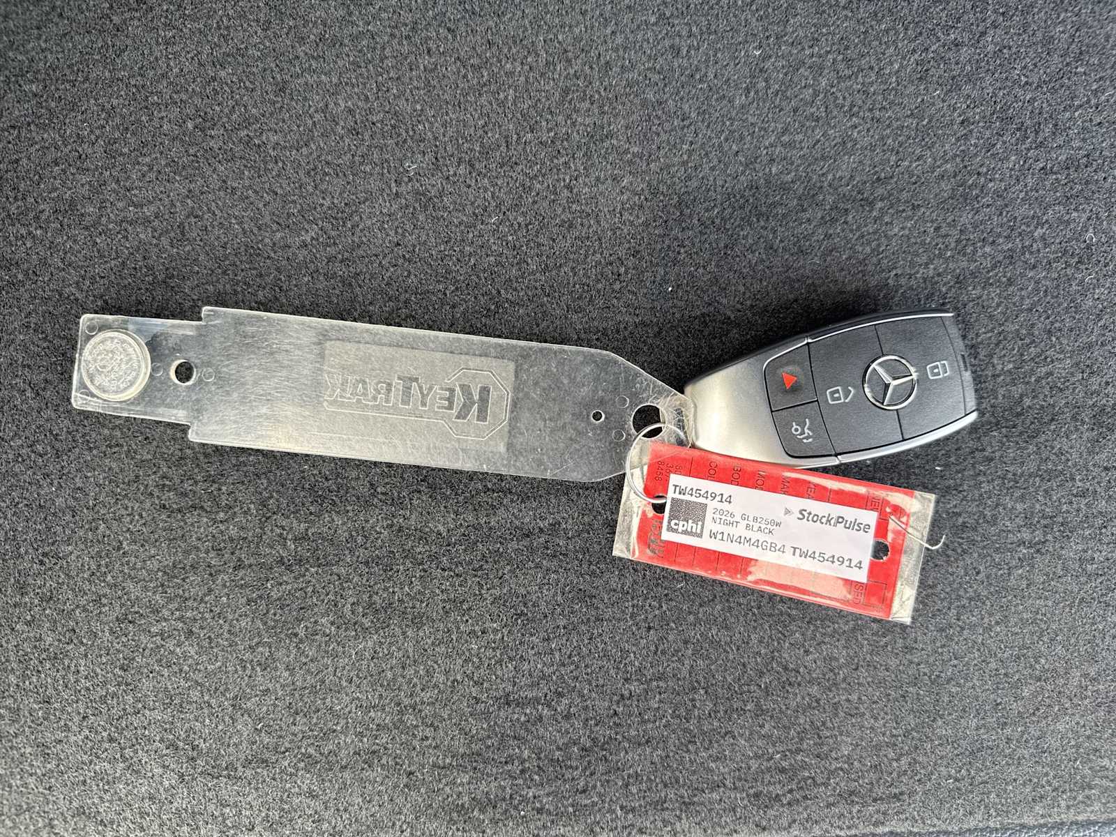 Thumbnail: 2026 Mercedes-Benz GLB - 27