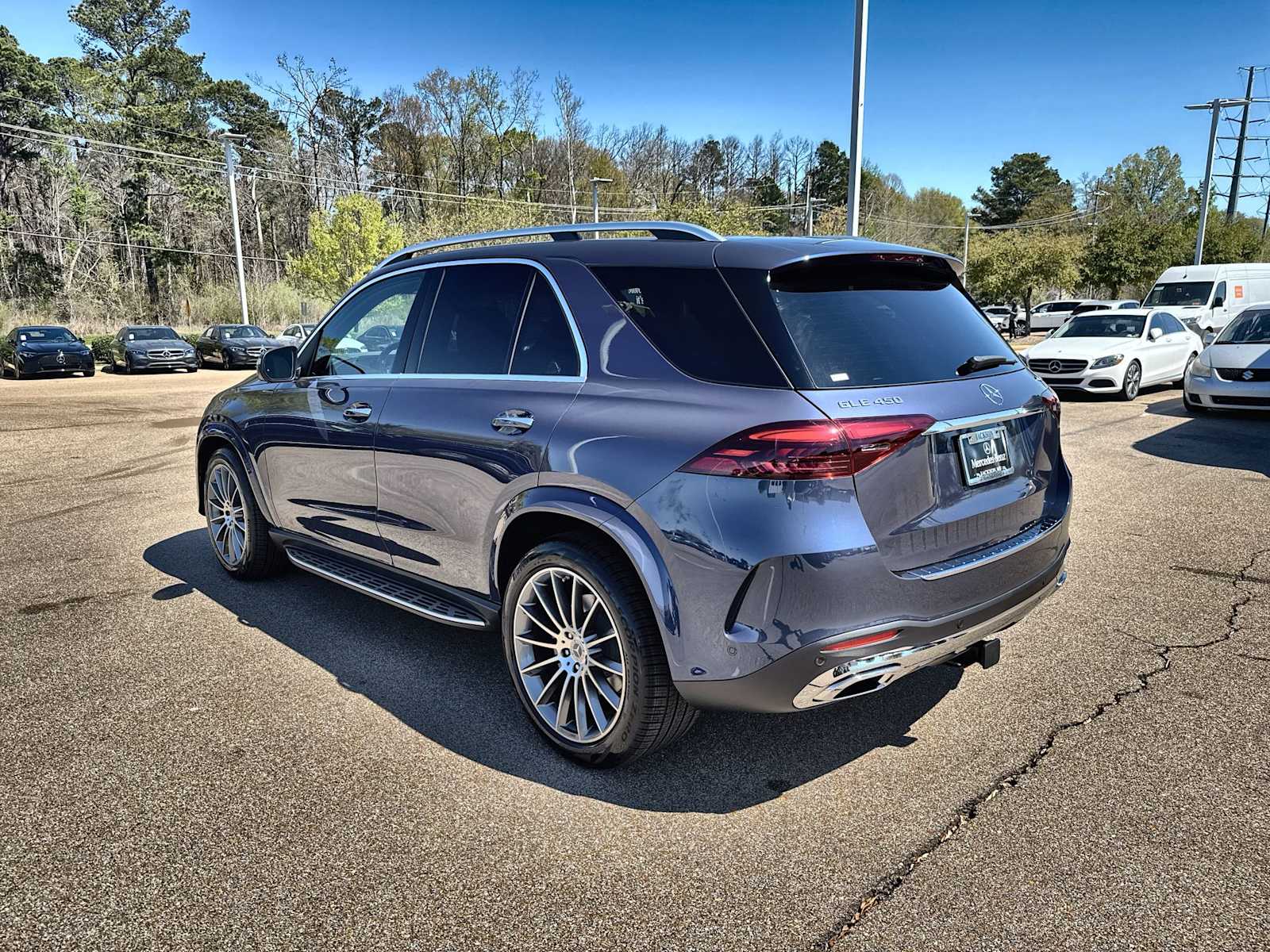 Thumbnail: 2026 Mercedes-Benz GLE - 6