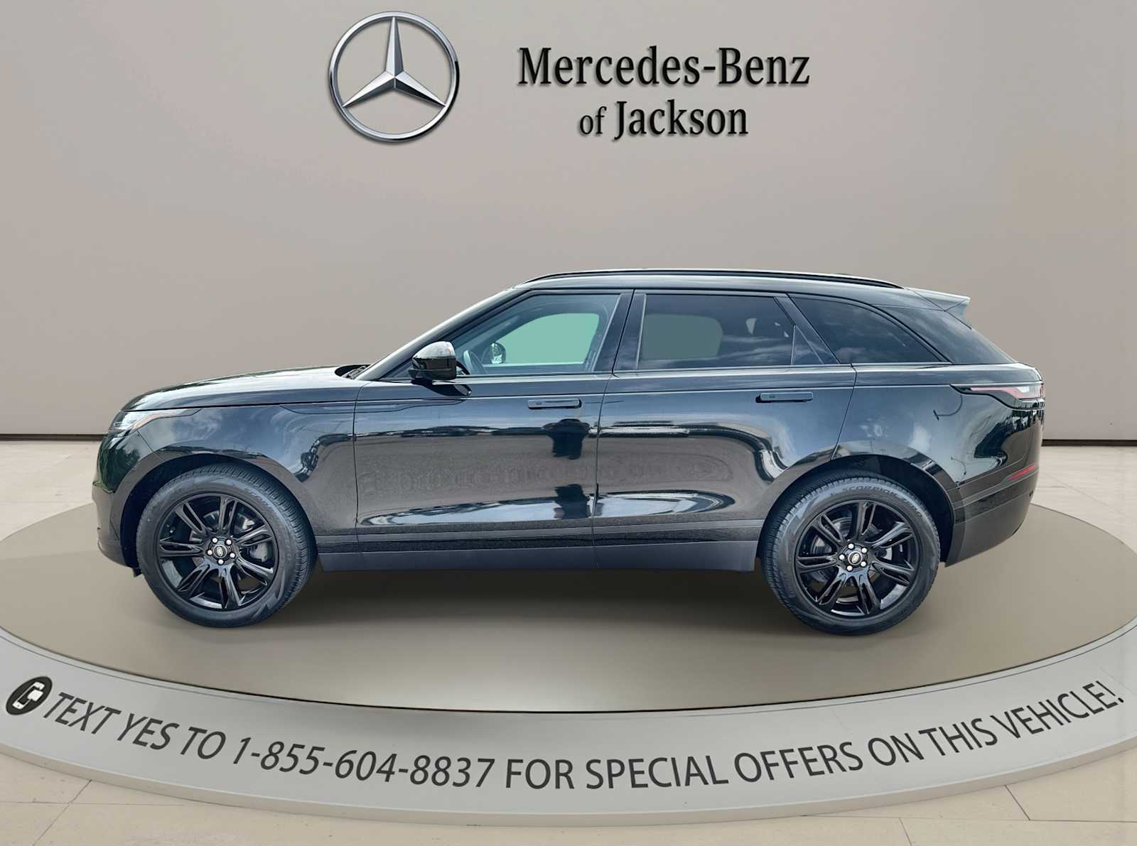 Thumbnail: 2023 Land Rover Range Rover Velar - 4