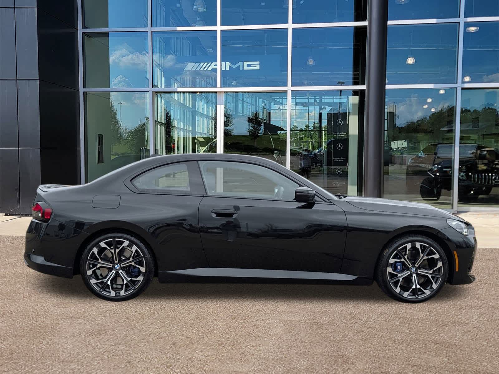 Thumbnail: 2025 BMW 2 Series - 4