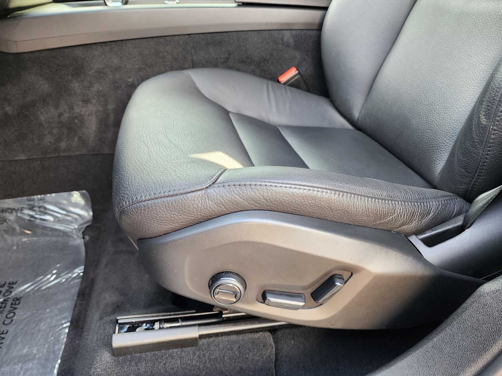 2023 Volvo XC60 B5 Plus 9