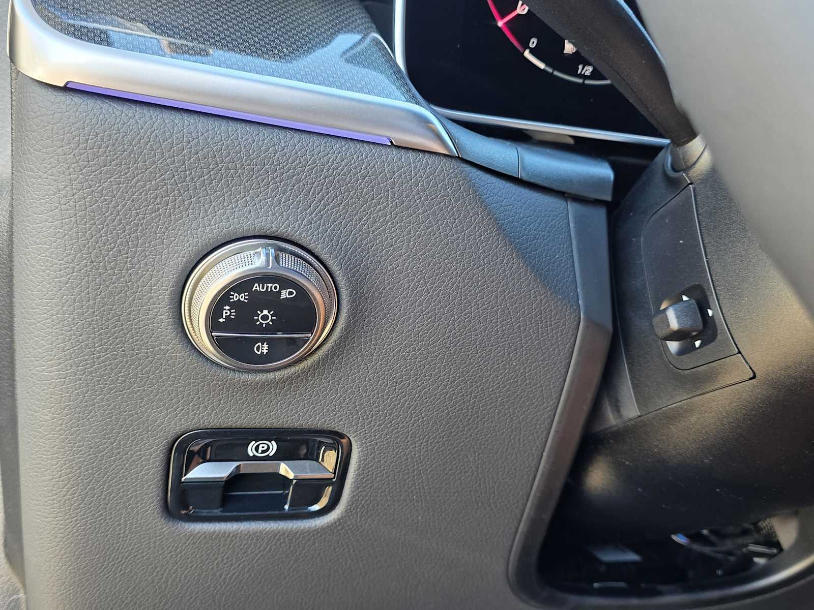 Thumbnail: 2026 Mercedes-Benz GLC - 19