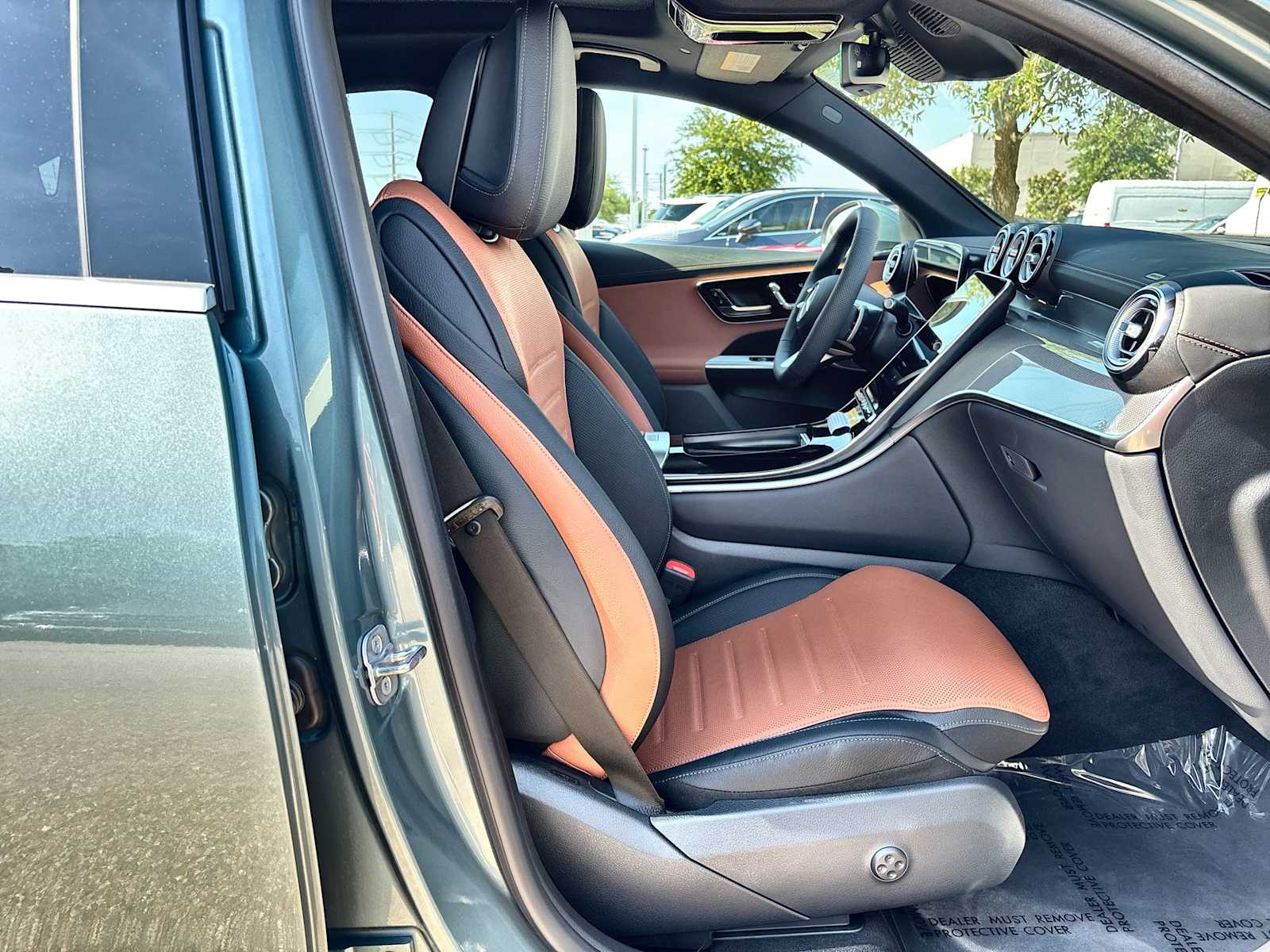 Thumbnail: 2026 Mercedes-Benz GLC - 9