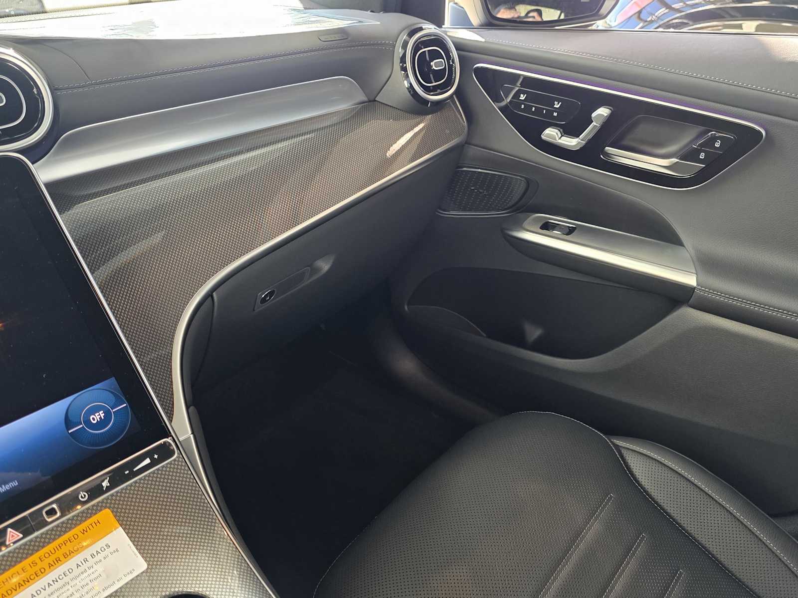 Thumbnail: 2026 Mercedes-Benz GLC - 11