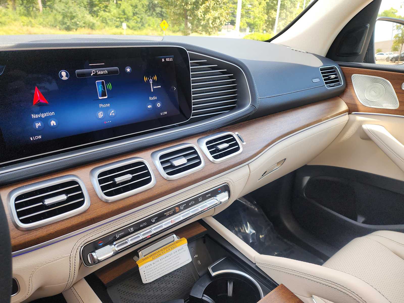 Thumbnail: 2025 Mercedes-Benz GLS - 16