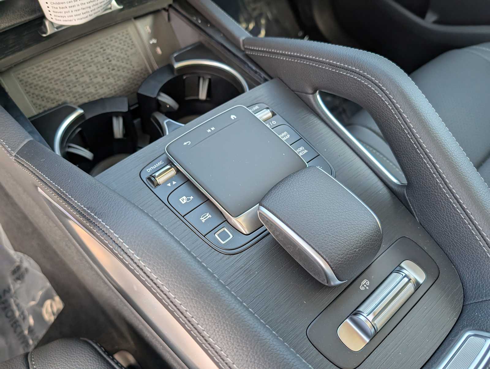 Thumbnail: 2026 Mercedes-Benz GLS - 14