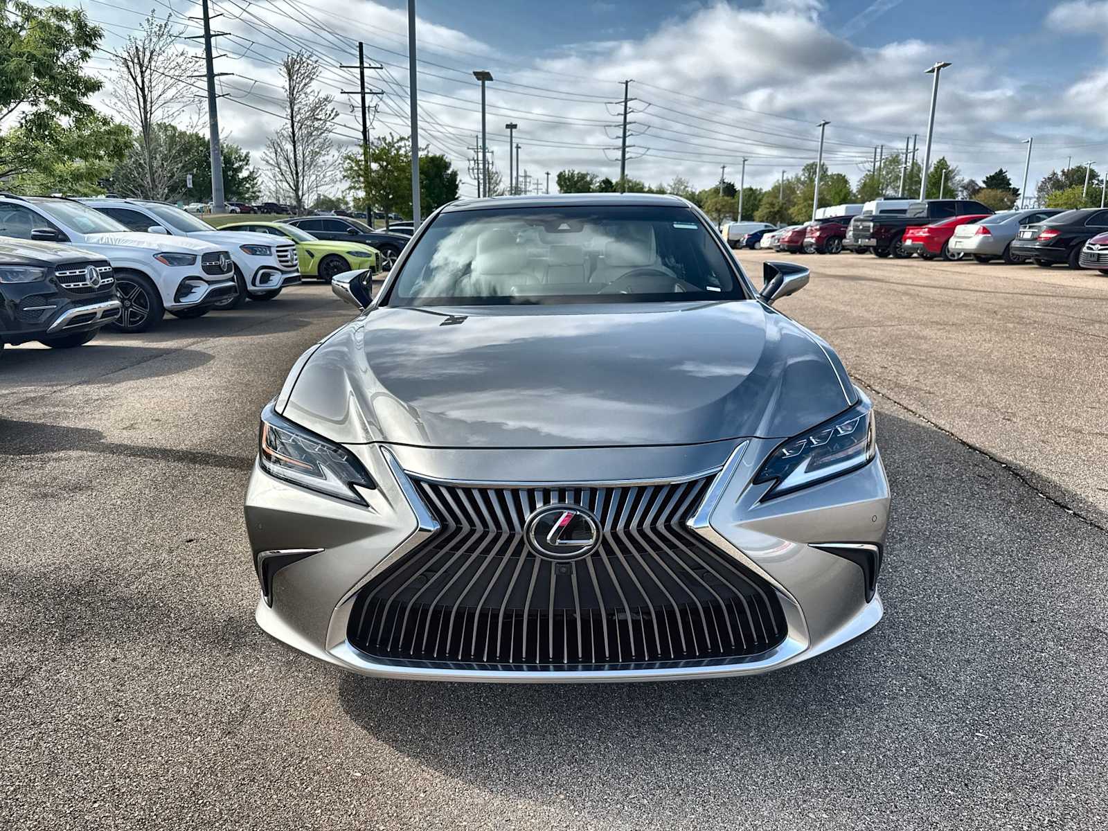 Thumbnail: 2021 Lexus ES - 12