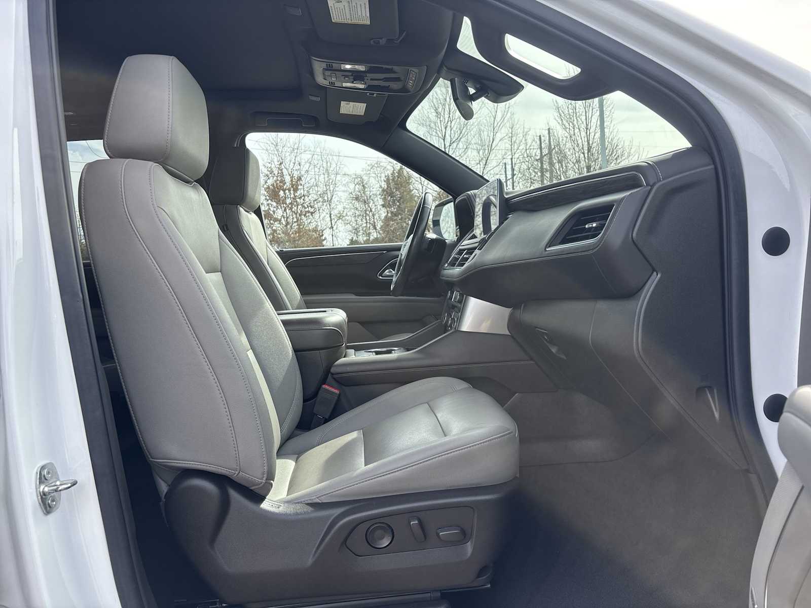 Thumbnail: 2022 Chevrolet Tahoe - 20