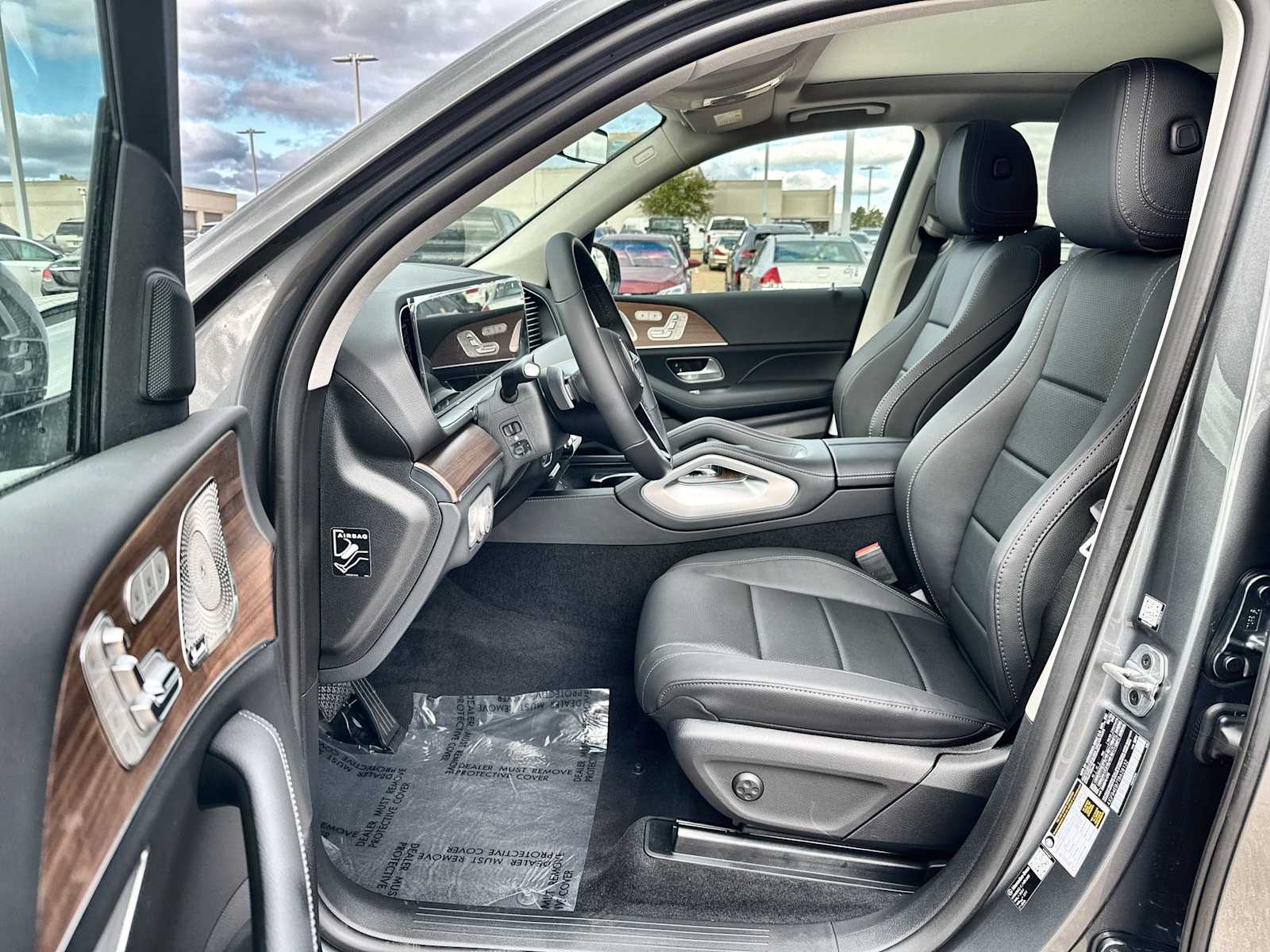 Thumbnail: 2026 Mercedes-Benz GLE - 2