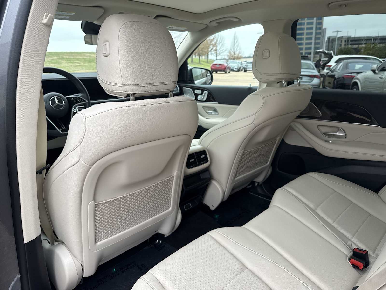 Thumbnail: 2026 Mercedes-Benz GLE - 16