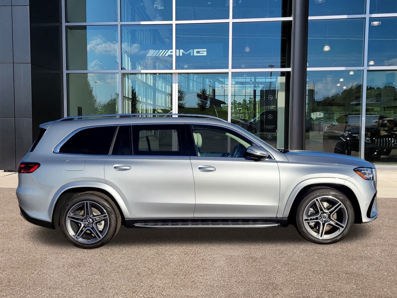 Thumbnail: 2025 Mercedes-Benz GLS - 26