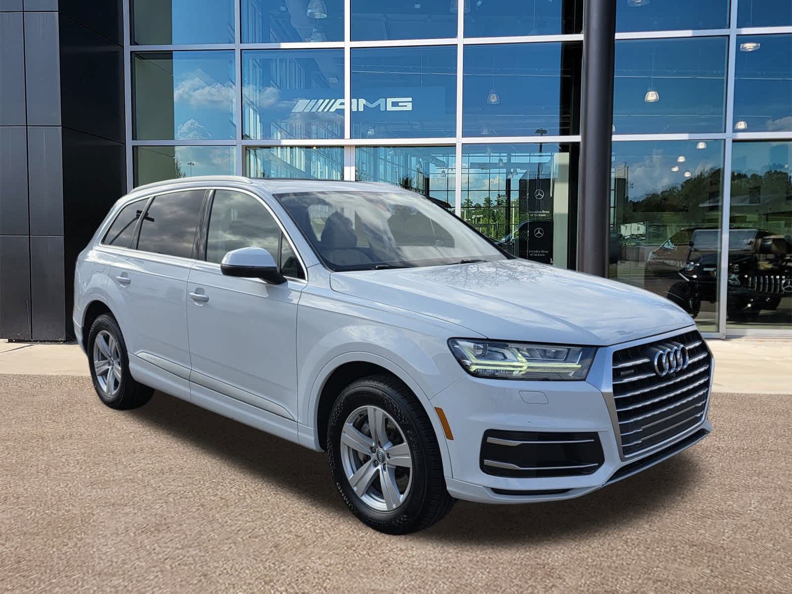 Thumbnail: 2019 Audi Q7 - 3