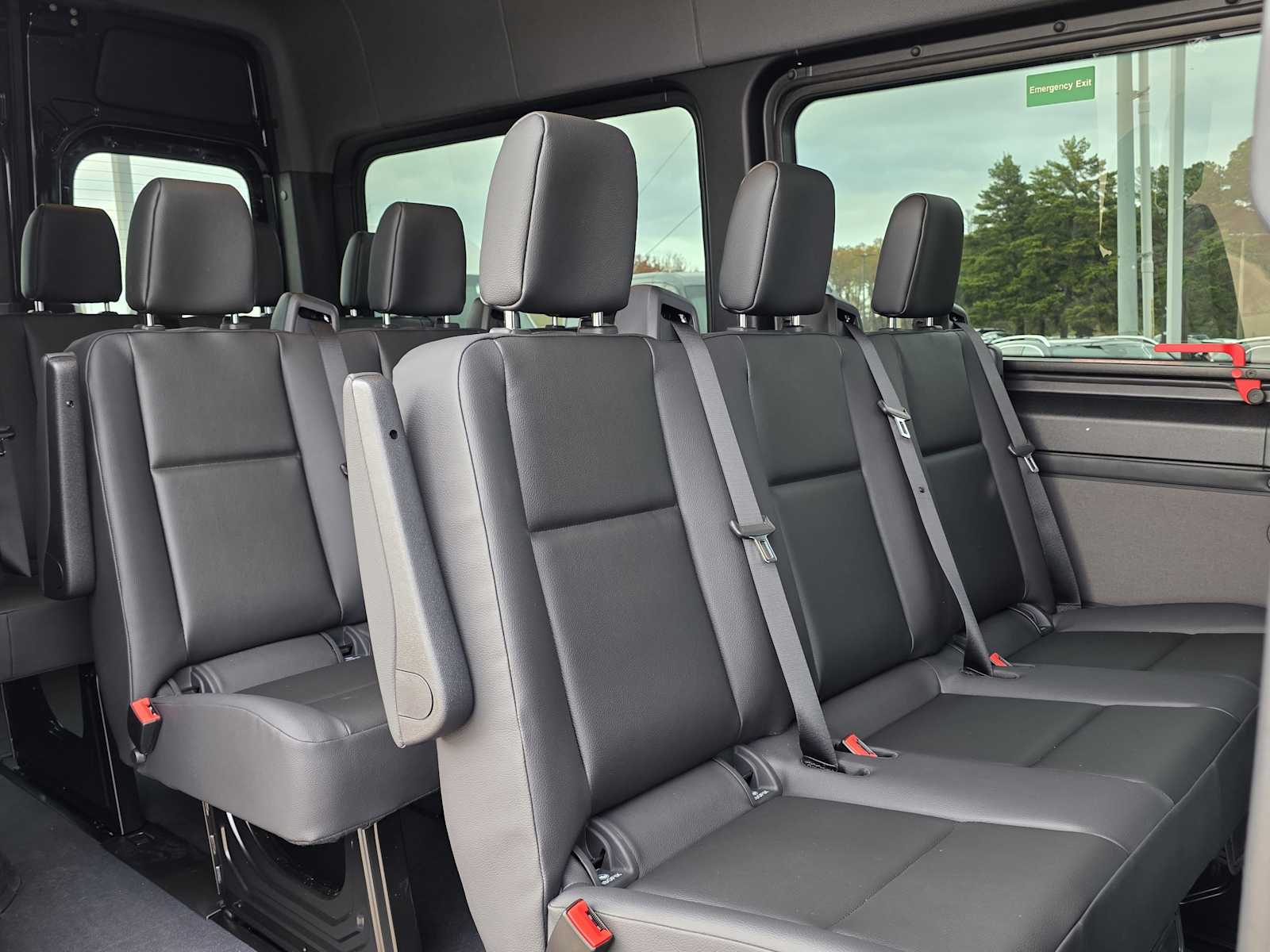 Thumbnail: 2026 Mercedes-Benz Sprinter - 9