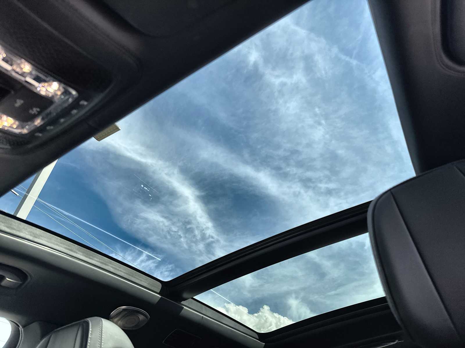 Thumbnail: 2023 Mercedes-Benz GLS - 28