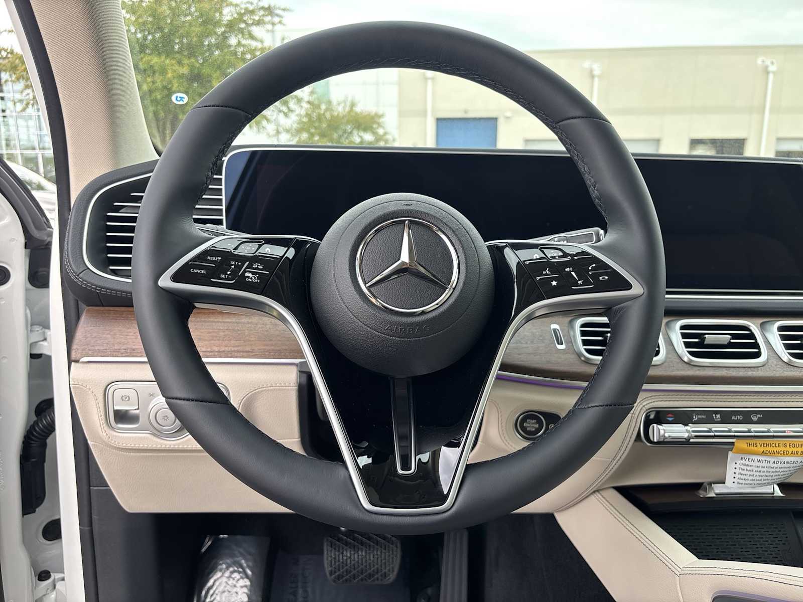 Thumbnail: 2026 Mercedes-Benz GLE - 21