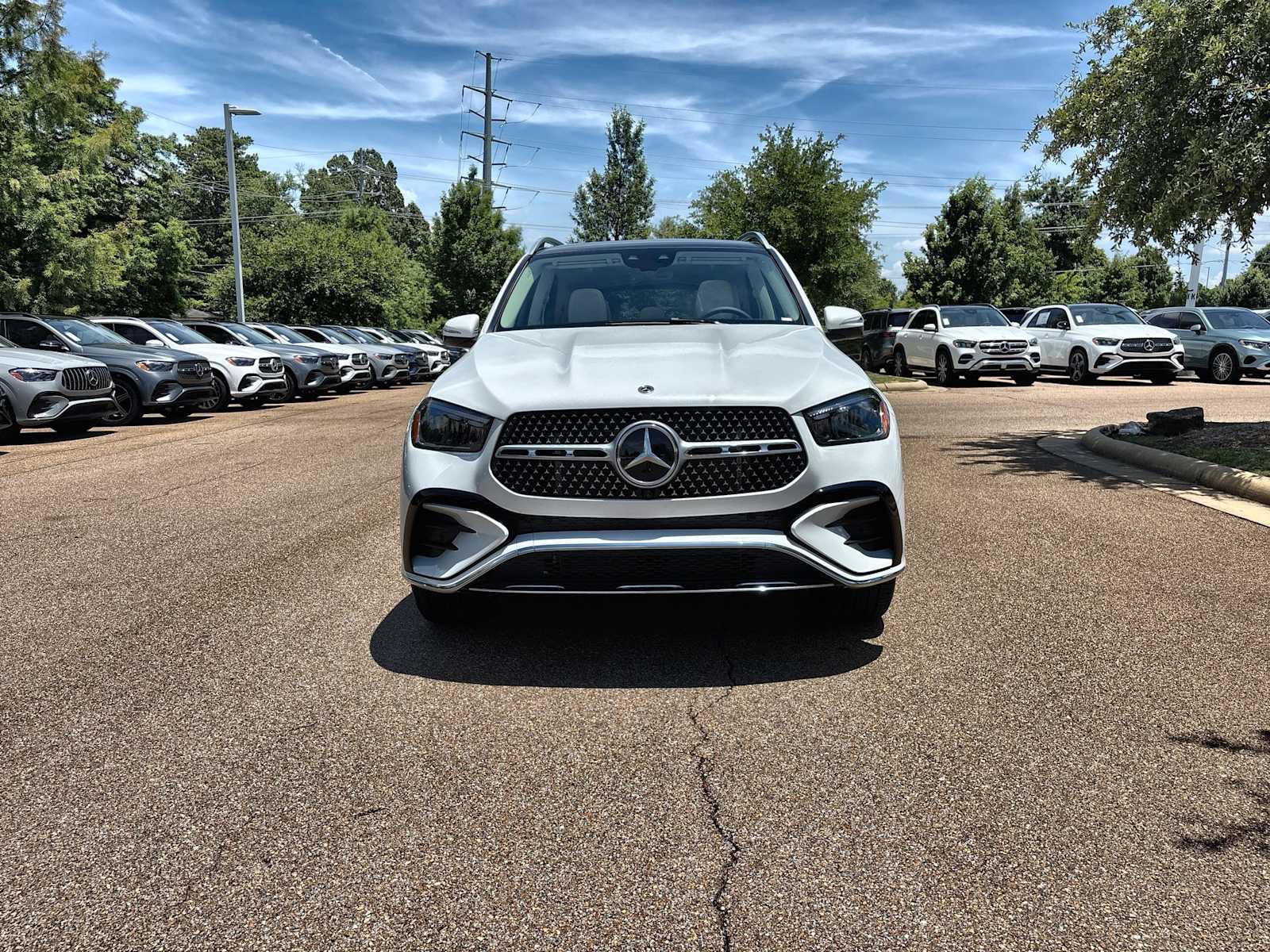 Thumbnail: 2026 Mercedes-Benz GLE - 12