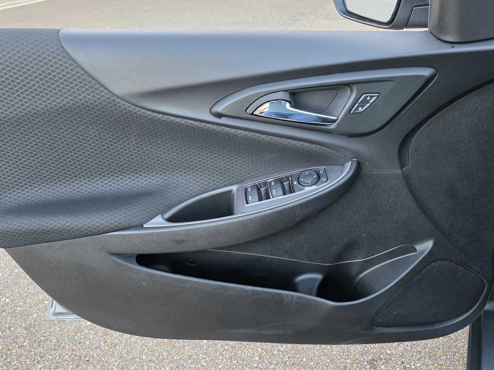 Thumbnail: 2024 Chevrolet Malibu - 17