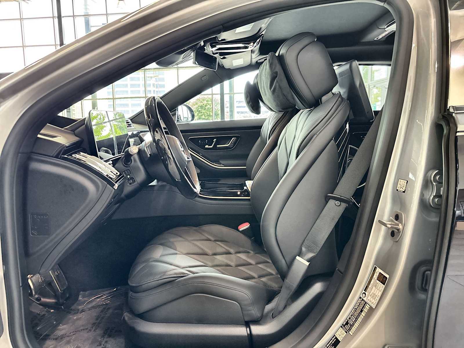 Thumbnail: 2026 Mercedes-Benz S-Class - 3