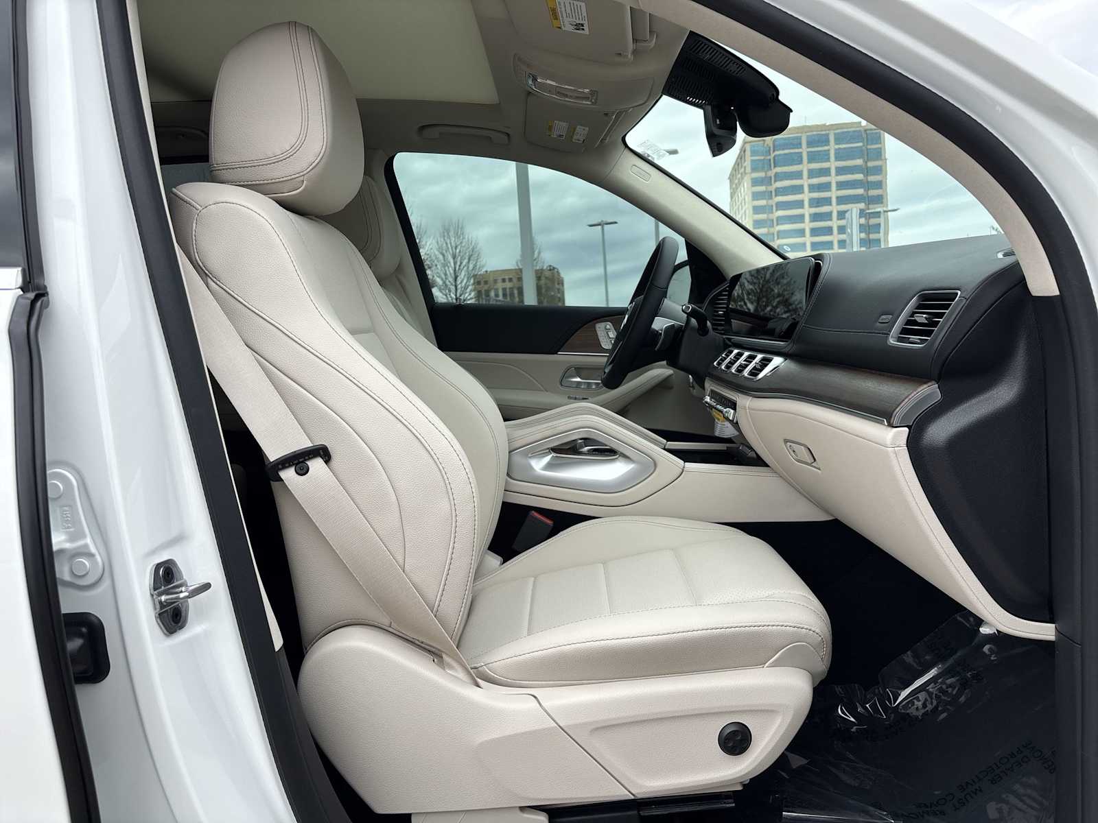 Thumbnail: 2026 Mercedes-Benz GLE - 20