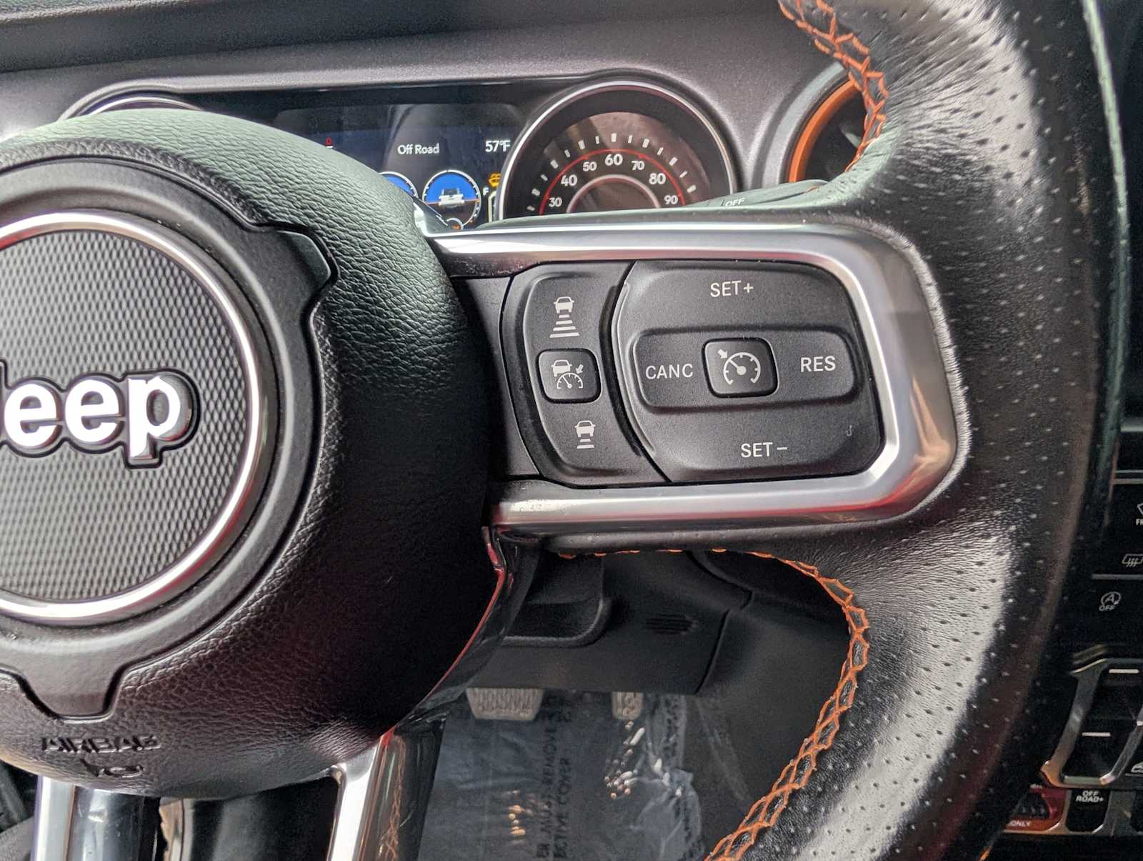 Thumbnail: 2021 Jeep Gladiator - 13