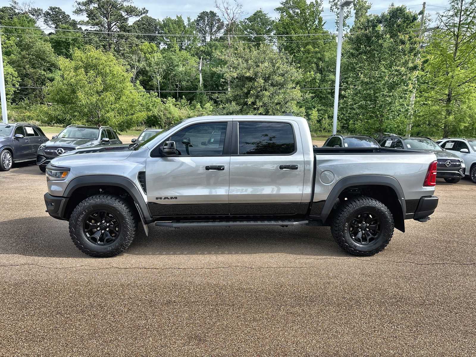 Thumbnail: 2026 RAM 1500 - 5