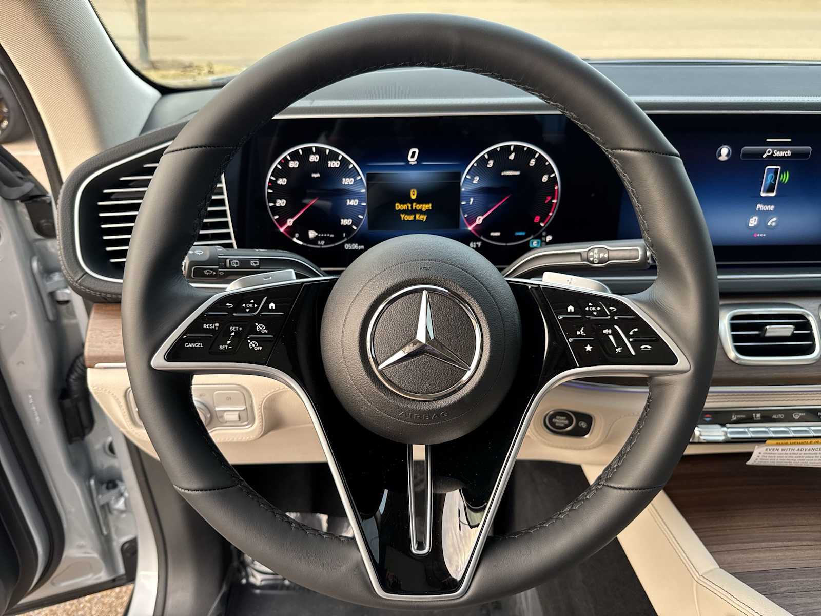 Thumbnail: 2026 Mercedes-Benz GLE - 21