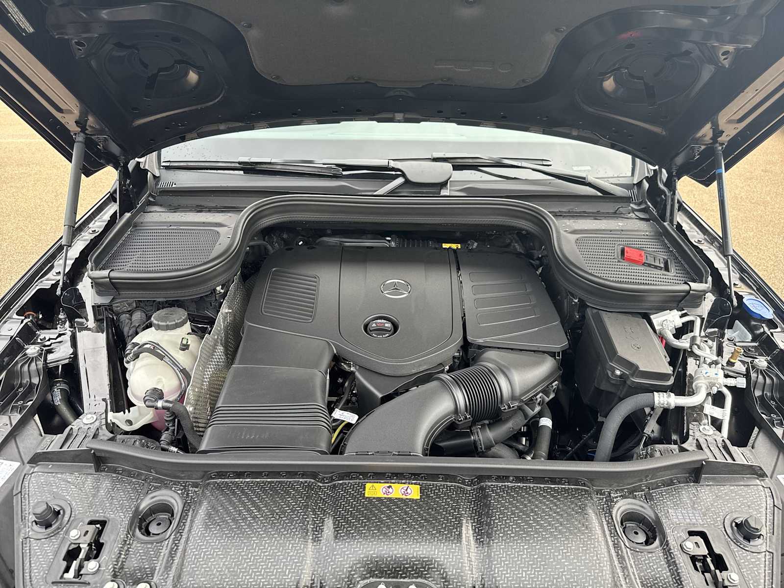 Thumbnail: 2026 Mercedes-Benz GLE - 13