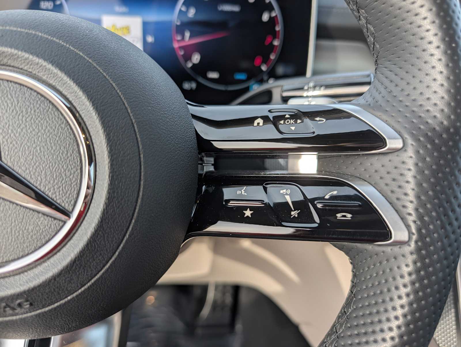 Thumbnail: 2024 Mercedes-Benz CLE - 11