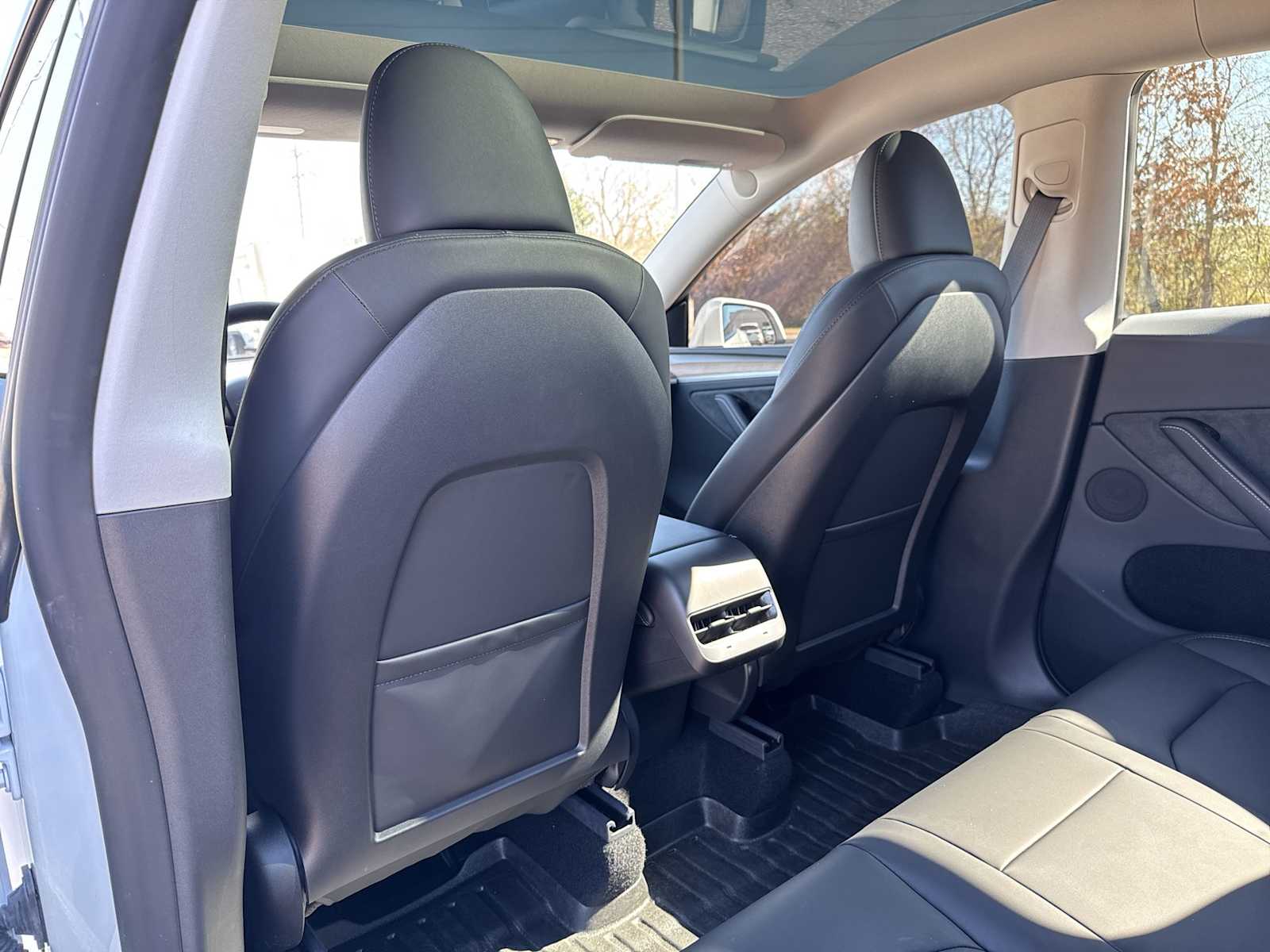 Thumbnail: 2024 Tesla Model Y - 15