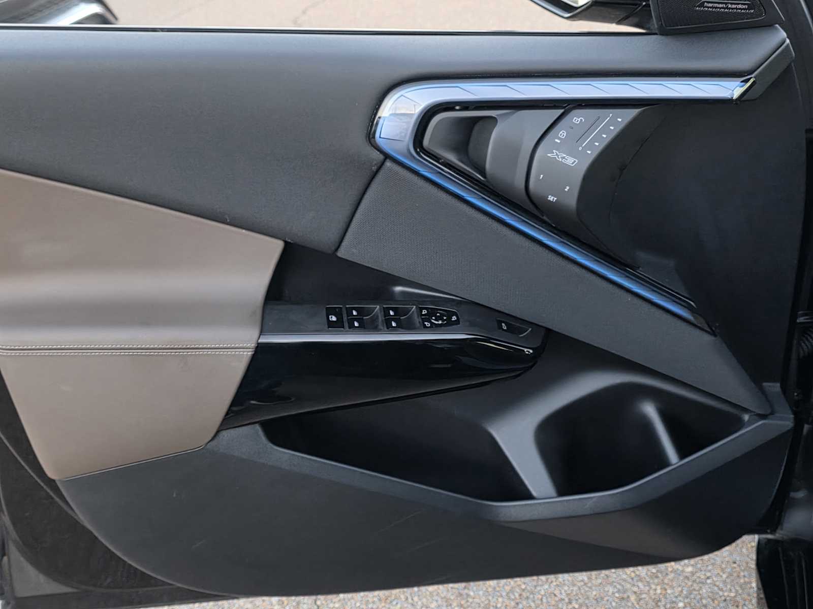 Thumbnail: 2025 BMW X3 - 14