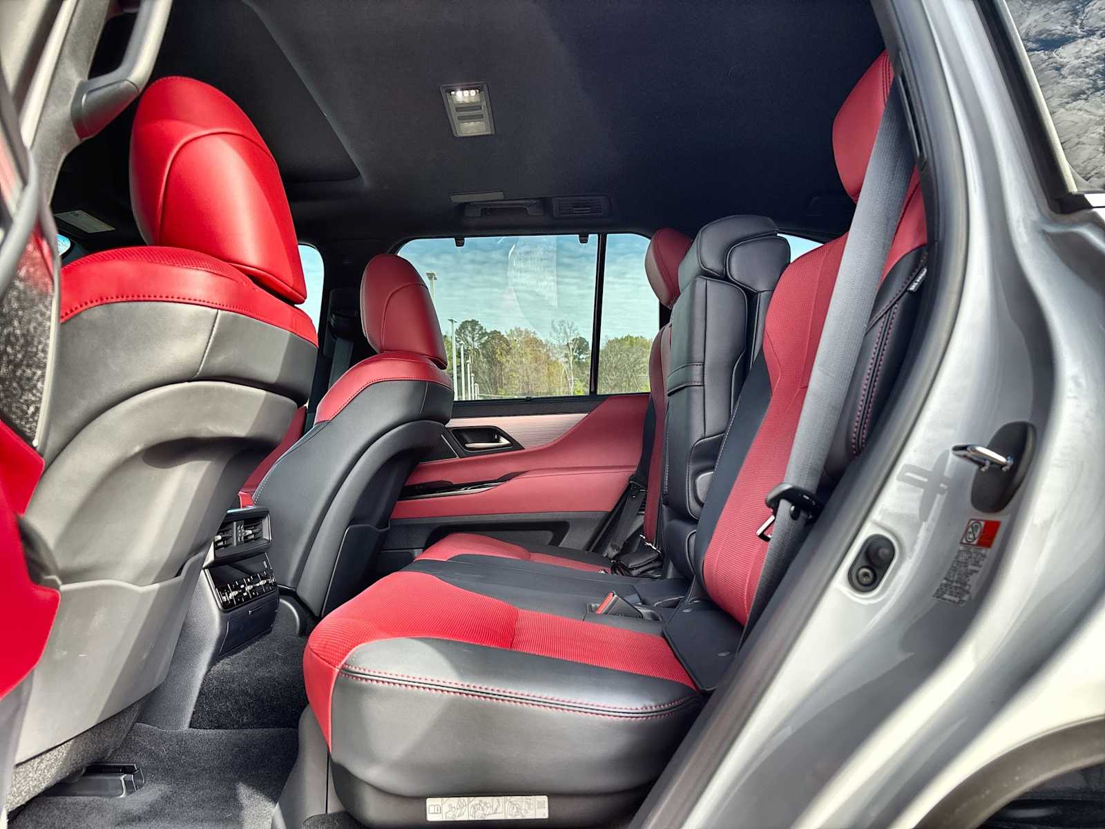 Thumbnail: 2025 Lexus LX - 4